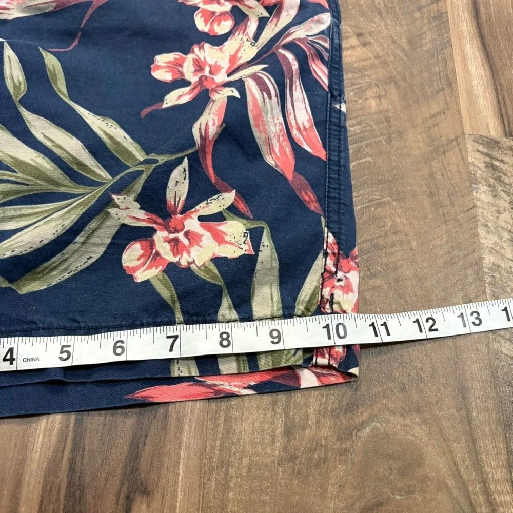 Vintage Y2K Old Navy Shorts Floral Hawaiian Tropical Print Casual